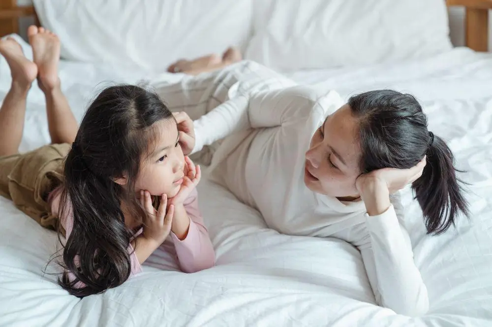 Mengenal Lebih dalam Reflective Parenting, Coba Terapkan Yuk!